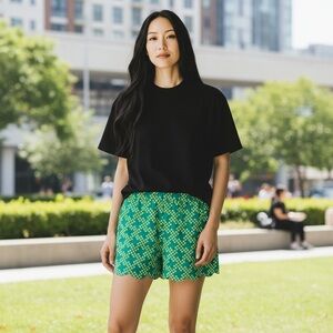 SUGAR FREE Green Diamond Pattern Short Shorts
New